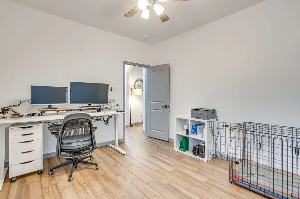 7529 Pleasant Oaks Street Fort Worth TX 76120