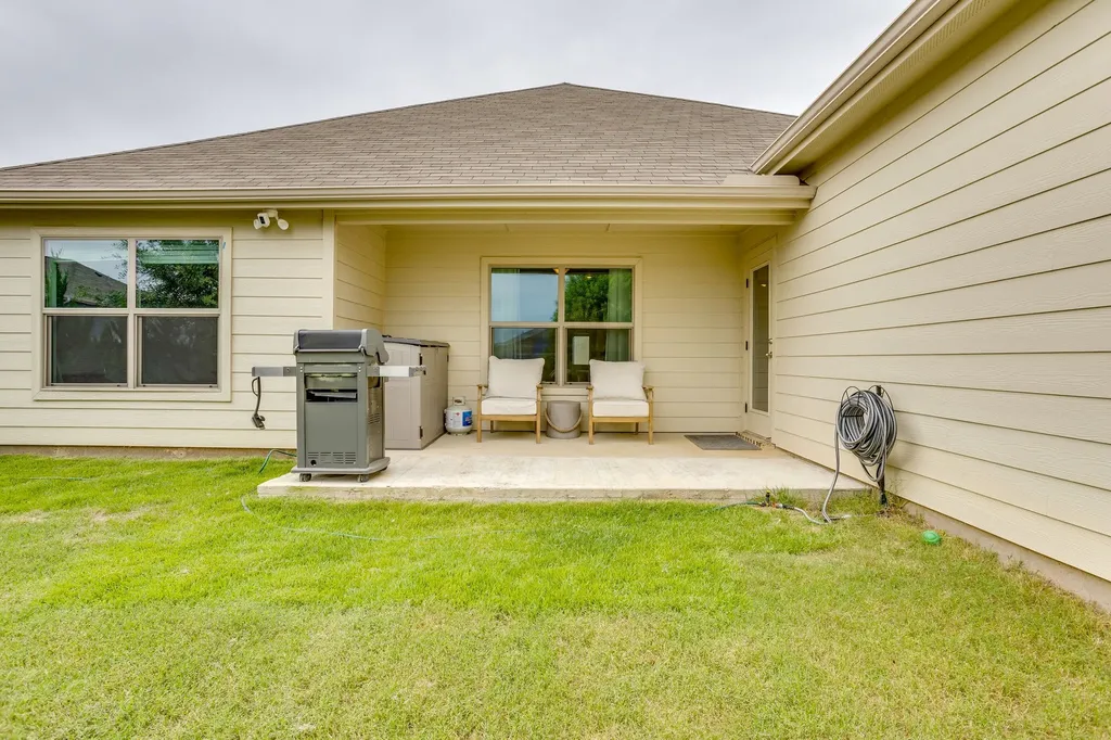 7529 Pleasant Oaks Street Fort Worth TX 76120