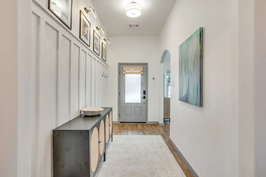 7529 Pleasant Oaks Street Fort Worth TX 76120
