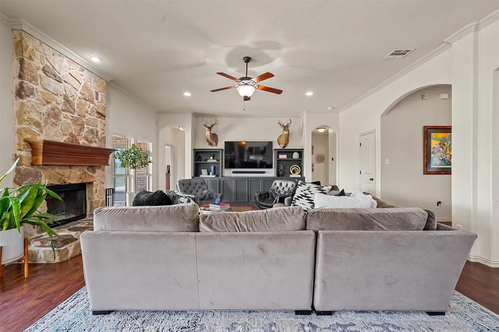 120 Kristin Drive Aledo TX 76008