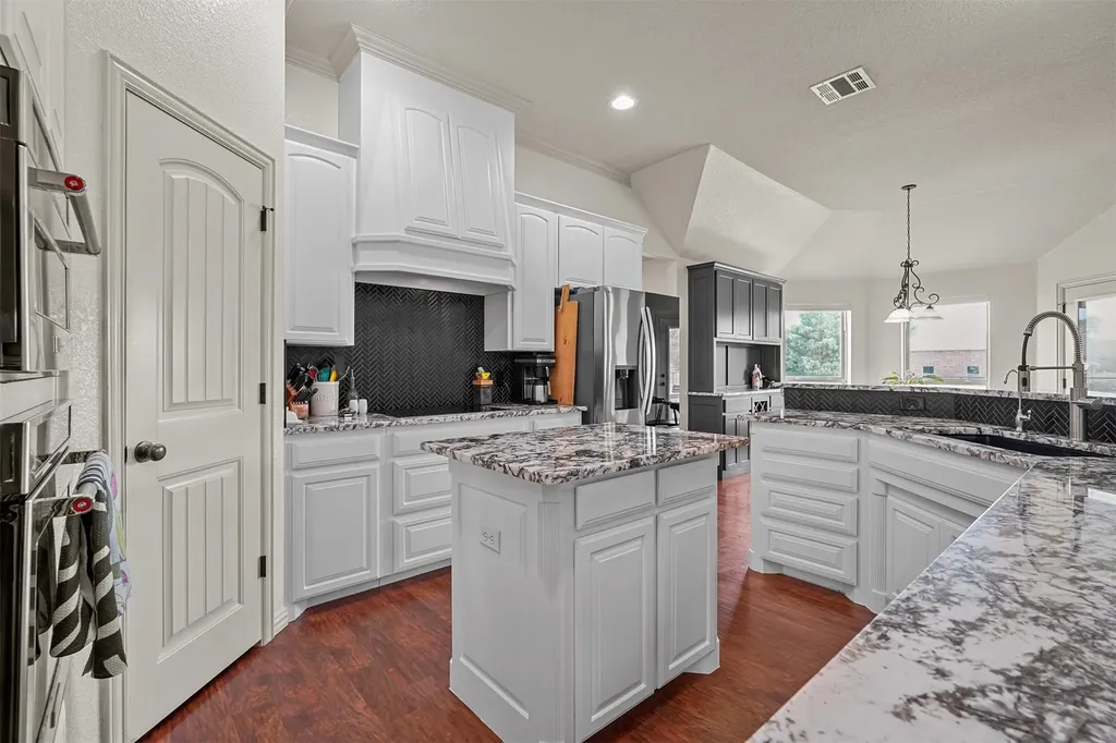 120 Kristin Drive Aledo TX 76008
