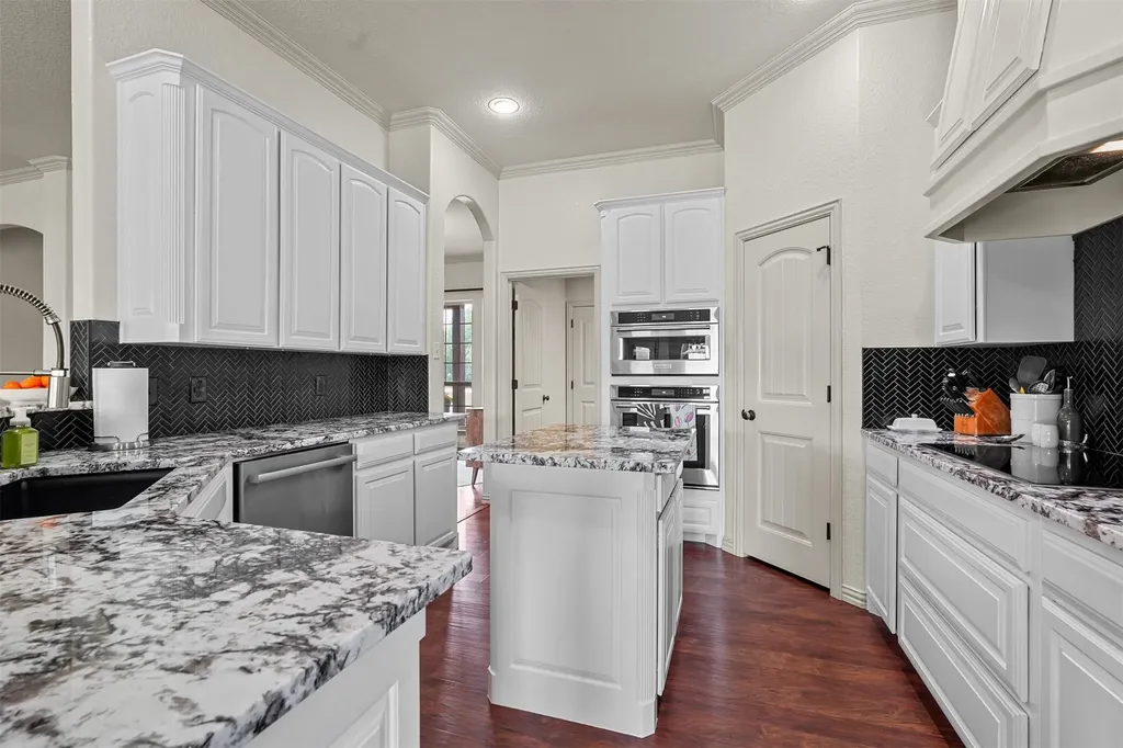 120 Kristin Drive Aledo TX 76008