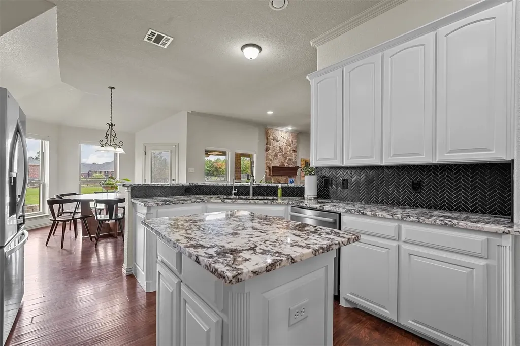 120 Kristin Drive Aledo TX 76008
