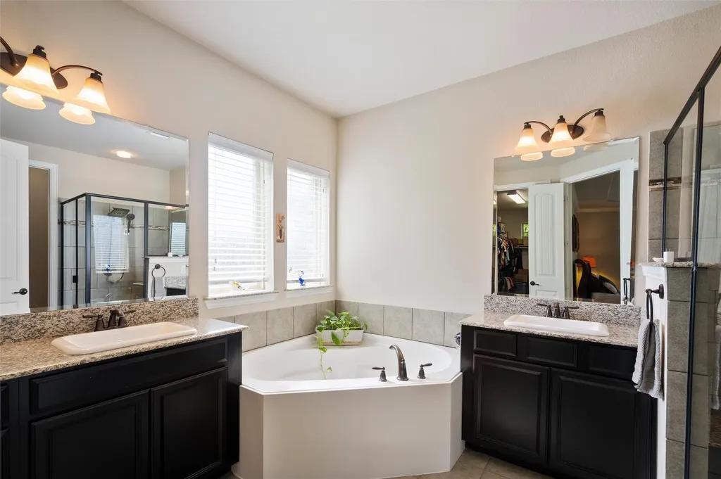 341 Vista Park Drive Sunnyvale TX 75182