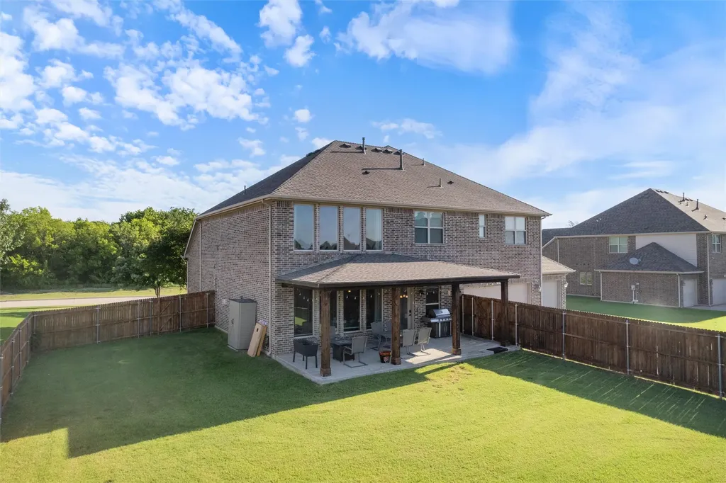 341 Vista Park Drive Sunnyvale TX 75182