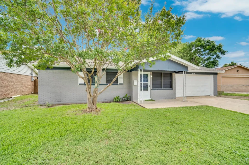 1744 Gill Street Blue Mound TX 76131
