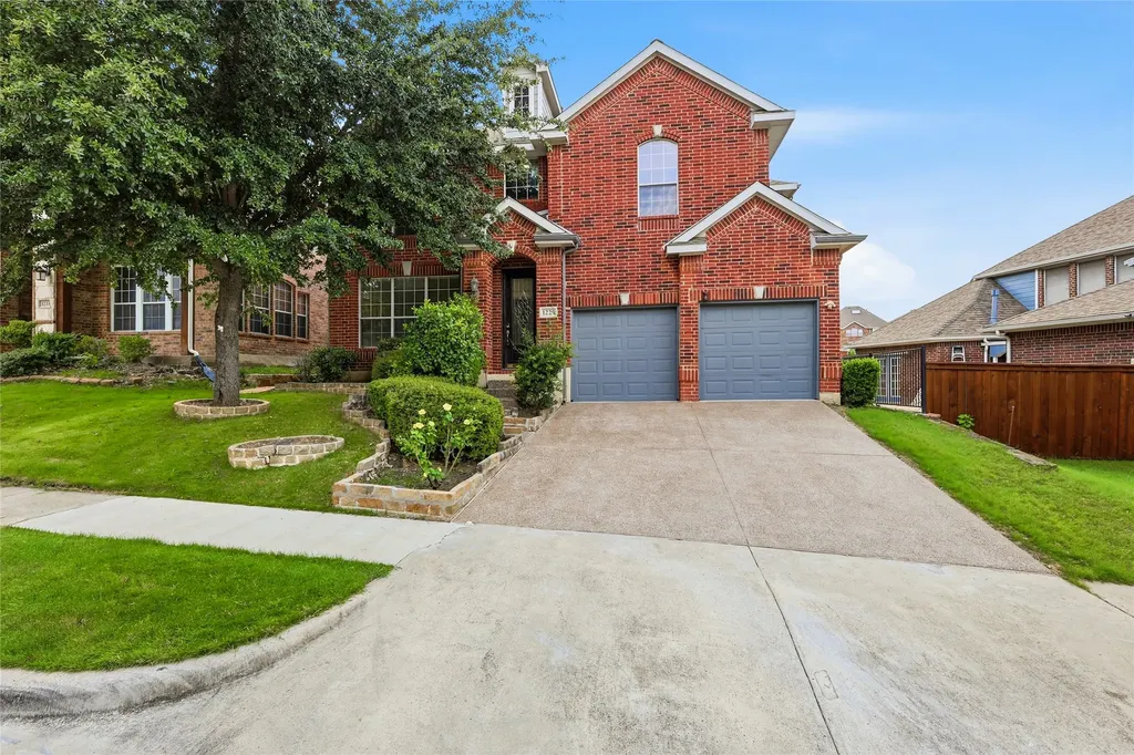 1229 Tioga Drive Irving TX 75063