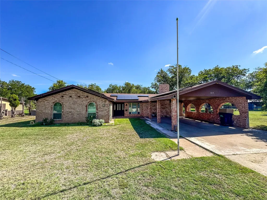 103 5th Street Rule TX 79547