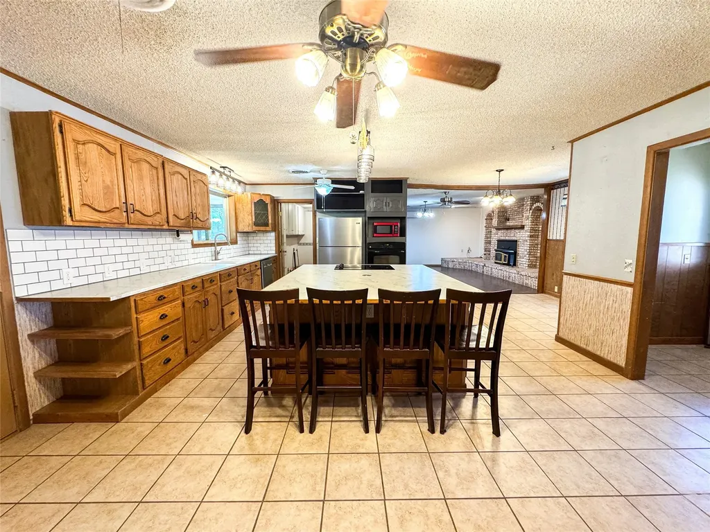 103 5th Street Rule TX 79547