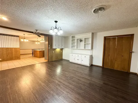 103 5th Street Rule TX 79547