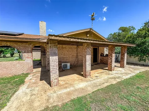 103 5th Street Rule TX 79547