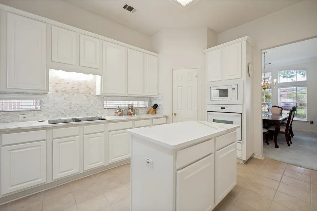 2806 Mayfair Lane Mckinney TX 75071