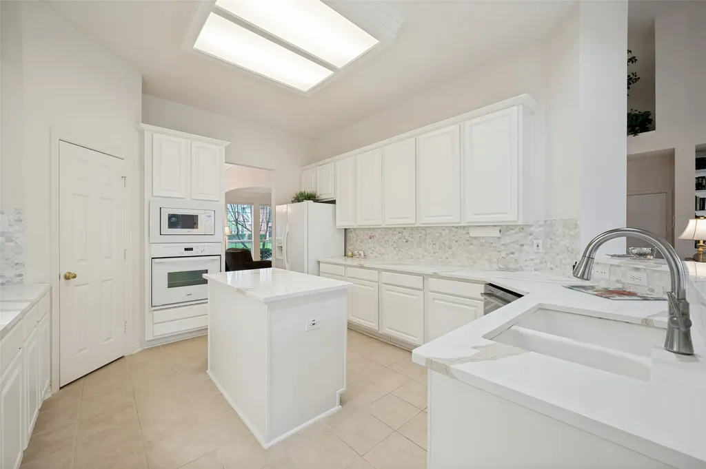 2806 Mayfair Lane Mckinney TX 75071