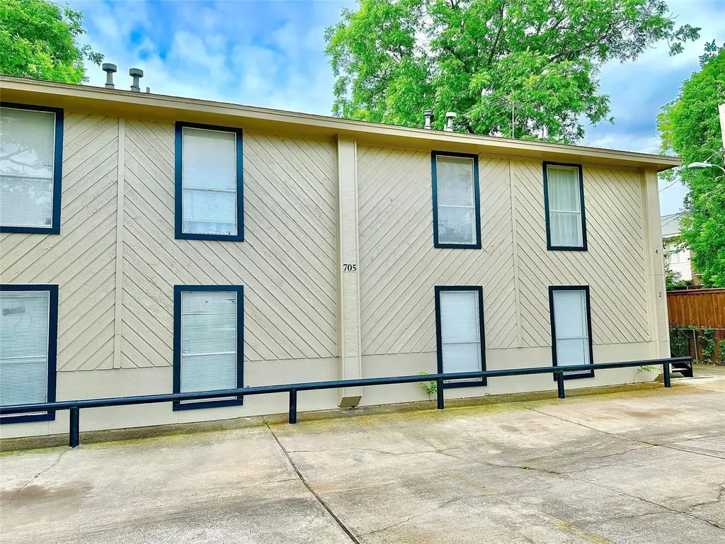 705 Gregg Street Denton TX 76201