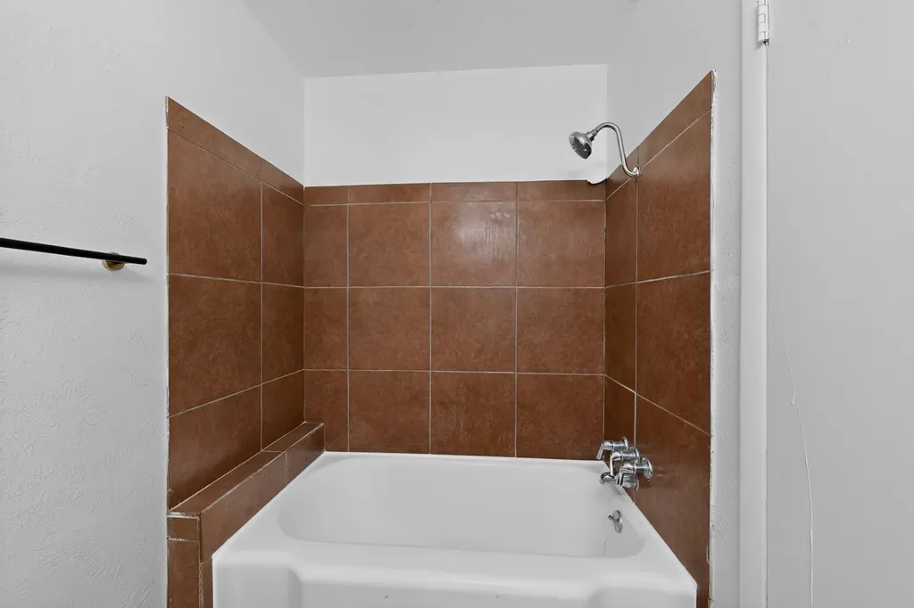 8636 Greenmound Avenue Dallas TX 75227