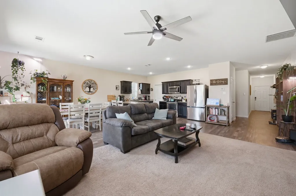 405 Willow Creek Drive Glenn Heights TX 75154