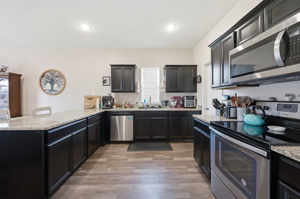405 Willow Creek Drive Glenn Heights TX 75154