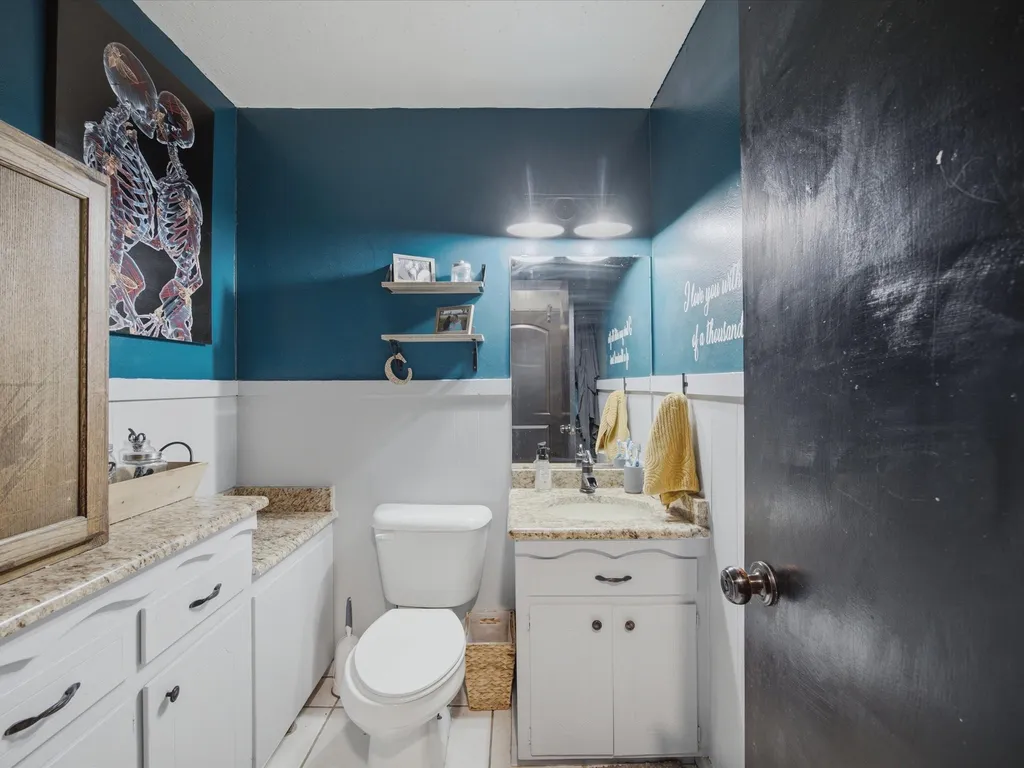 901 Pebble Street Bowie TX 76230