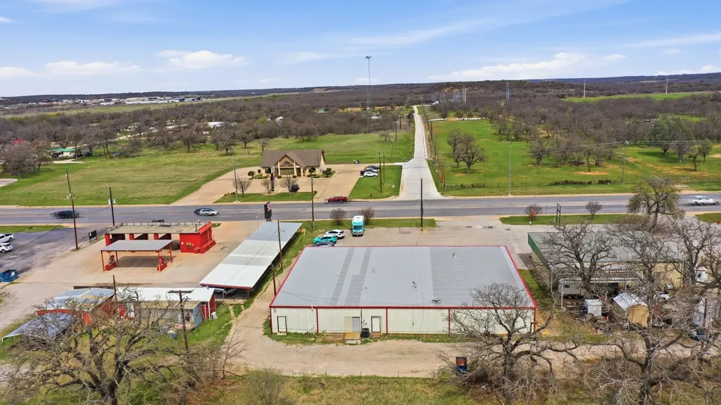 935 E Main Street Eastland TX 76437
