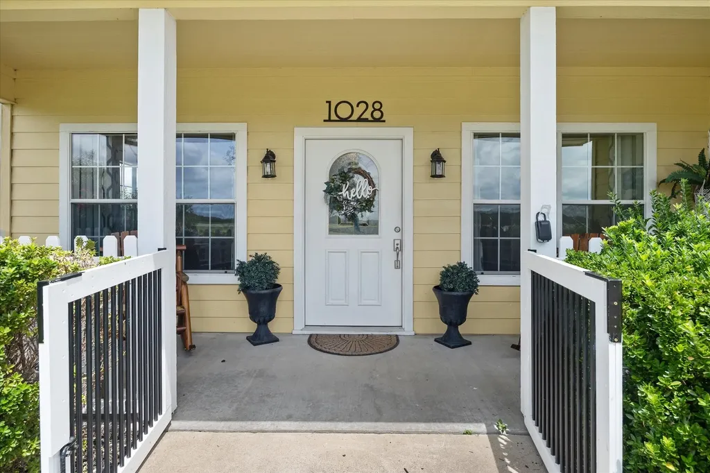 1028 Fm 1566 W Celeste TX 75423
