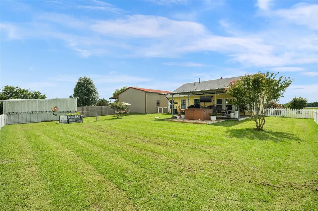 1028 Fm 1566 W Celeste TX 75423
