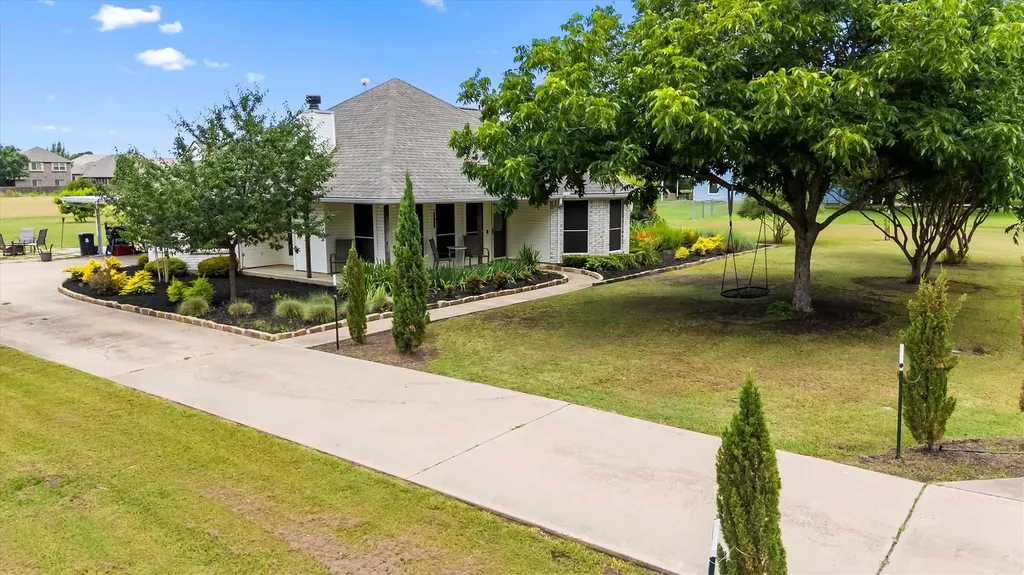 545 Mustang Court Lavon TX 75166
