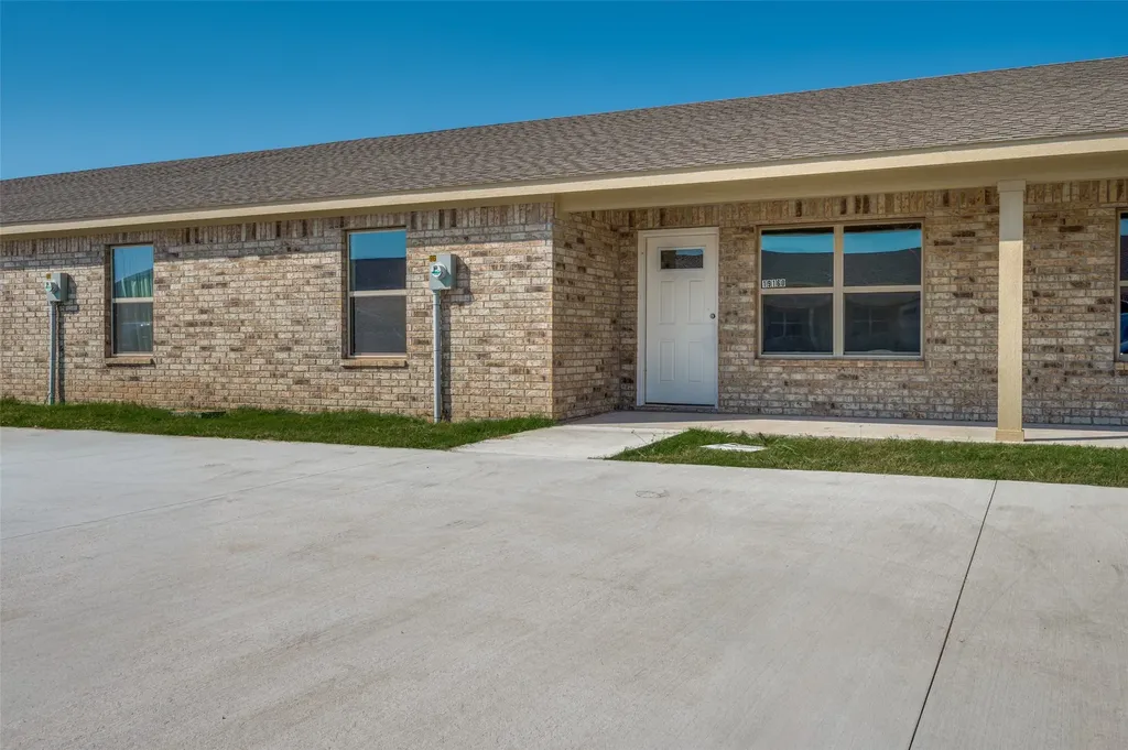 19116 - 19122 Cabo Way Thackerville OK 73459