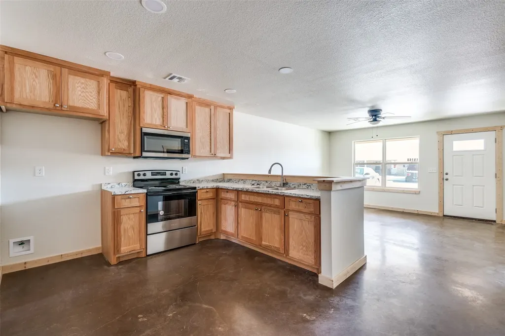 19116 - 19122 Cabo Way Thackerville OK 73459