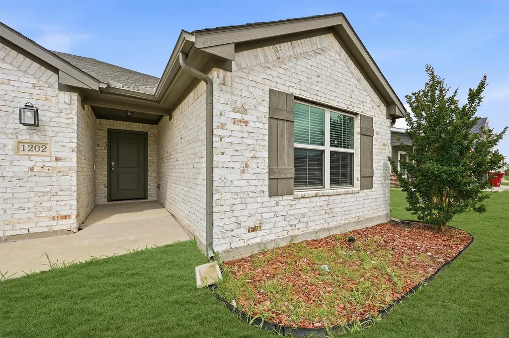 1202 Southridge Lane Sherman TX 75092
