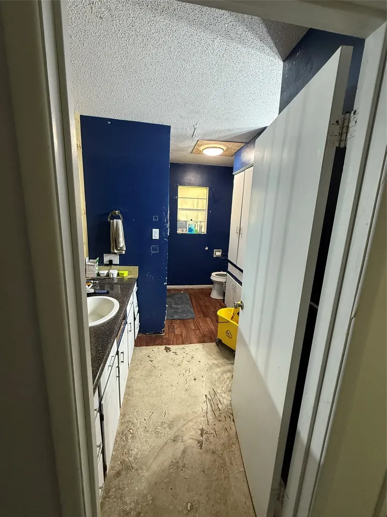 2941 Highway 62 N Orange TX 77632