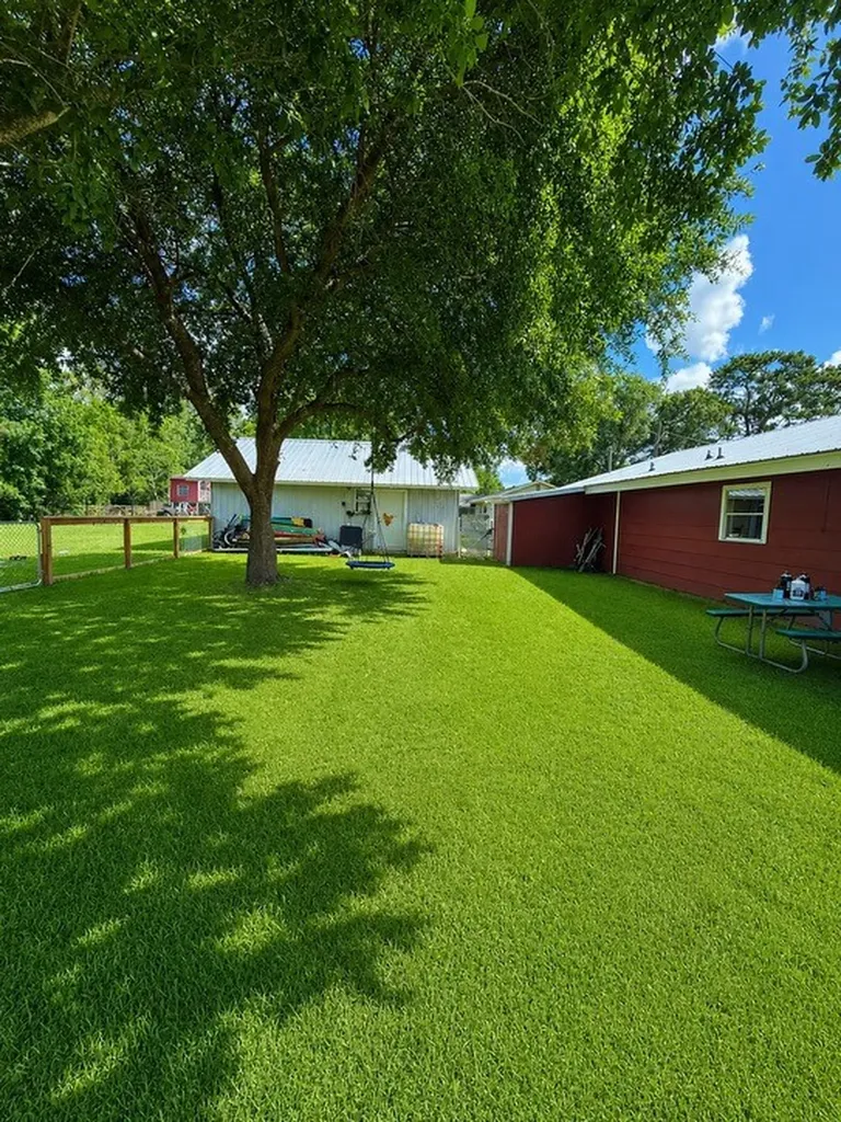 2941 Highway 62 N Orange TX 77632