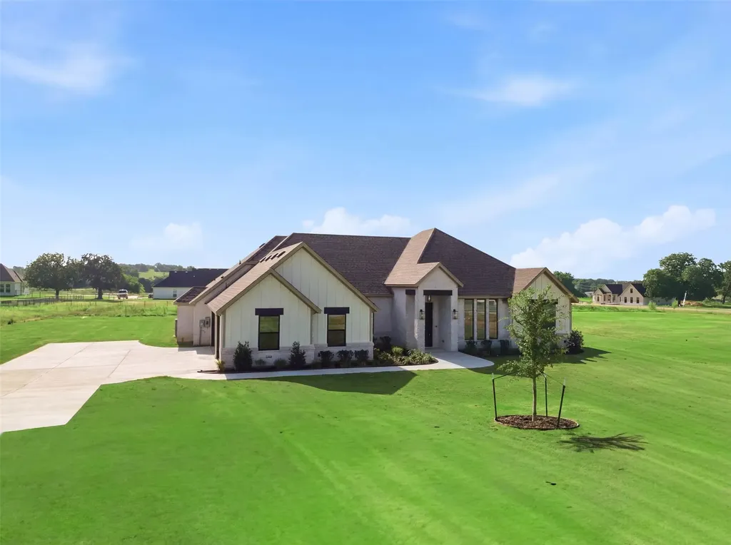 2004 Forest Bridge Drive Azle TX 76020
