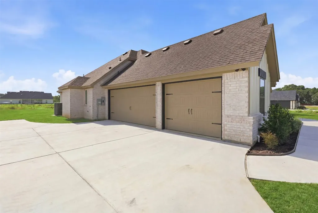 2004 Forest Bridge Drive Azle TX 76020