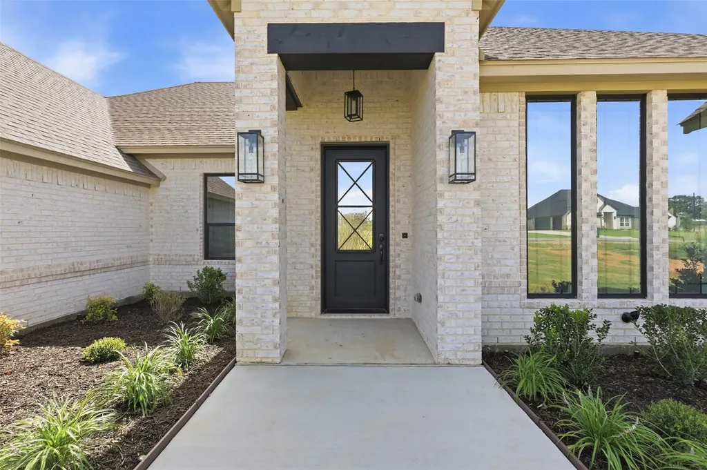 2004 Forest Bridge Drive Azle TX 76020