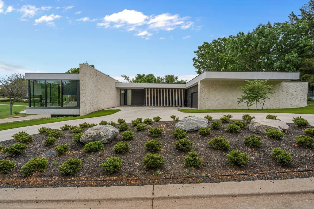 6001 Annandale Drive Fort Worth TX 76132
