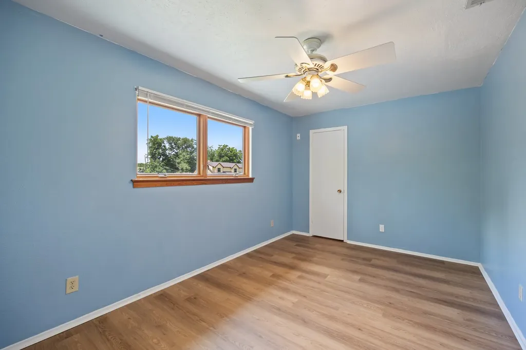 1305 Atlanta Drive Irving TX 75062
