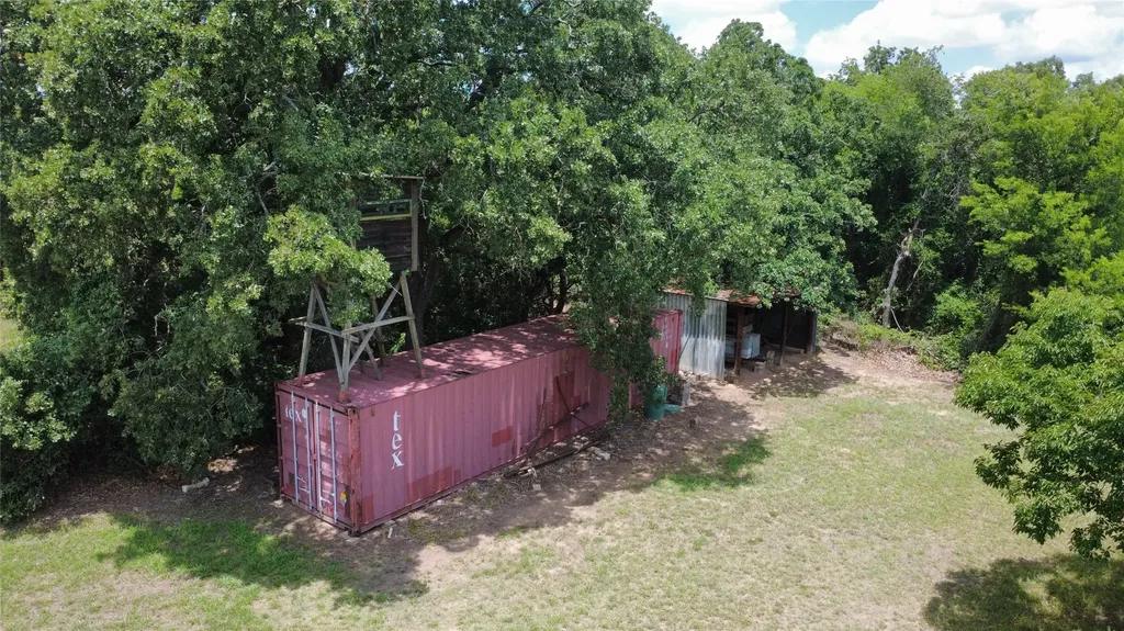 3175 Clater Powell Aquilla TX 76705