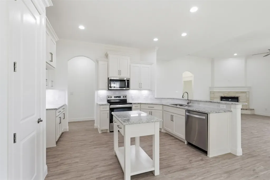 1512 Oleander Drive Tolar TX 76476