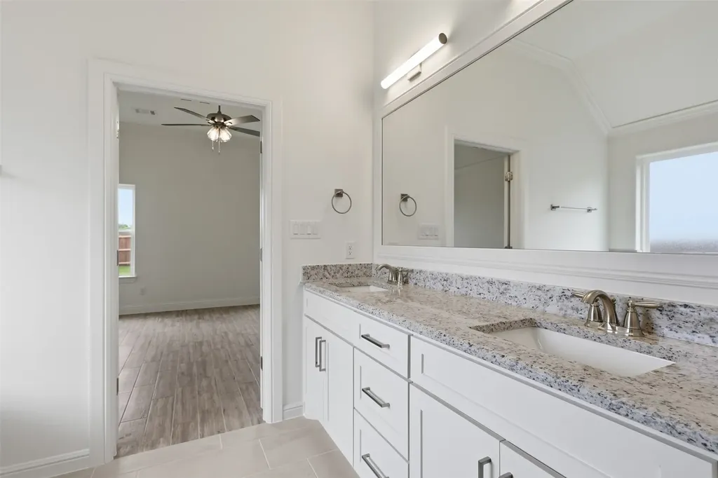 1512 Oleander Drive Tolar TX 76476