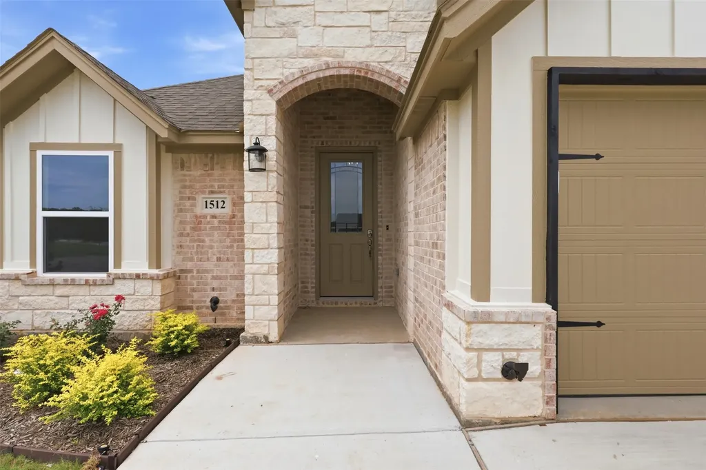 1512 Oleander Drive Tolar TX 76476