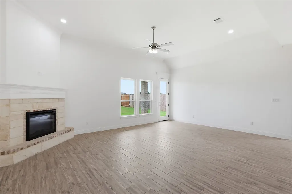 1512 Oleander Drive Tolar TX 76476