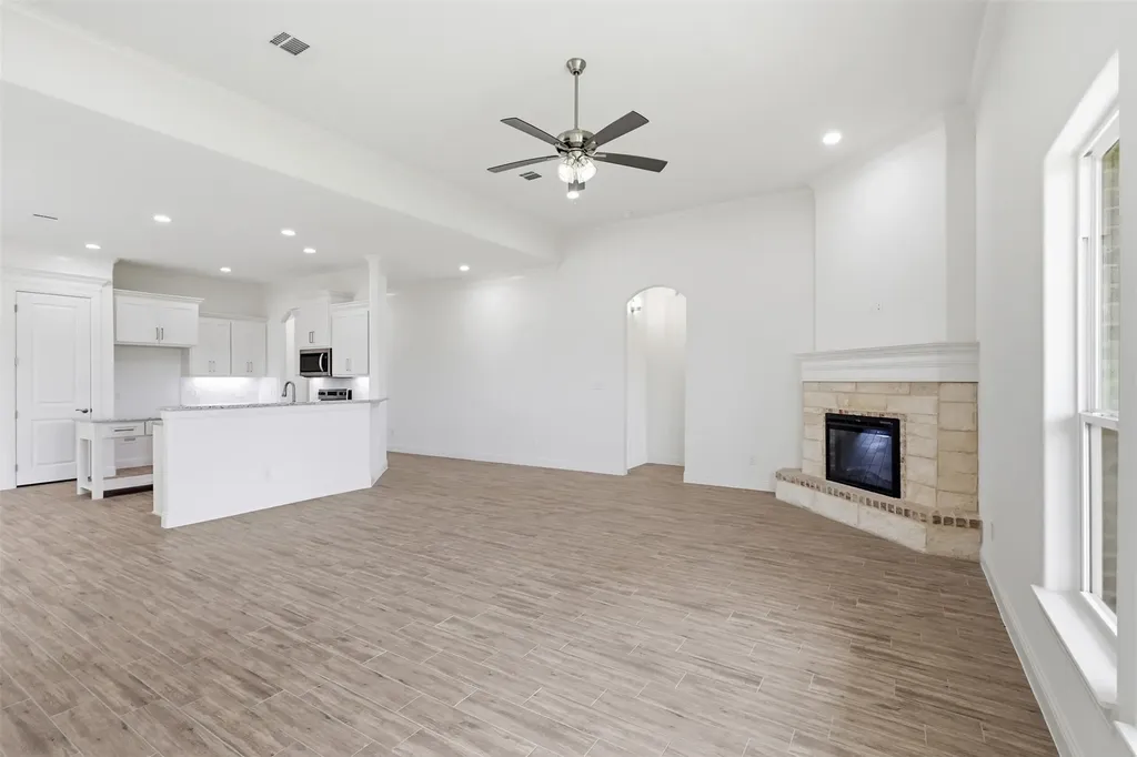 1512 Oleander Drive Tolar TX 76476