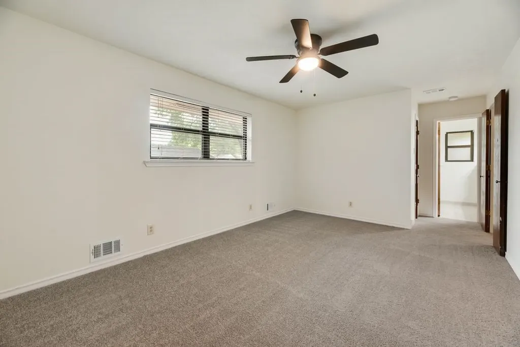 1817 Bardfield Avenue Garland TX 75041