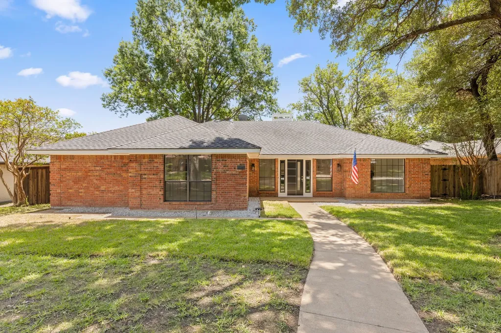 1202 Fawn Ridge Drive Duncanville TX 75137