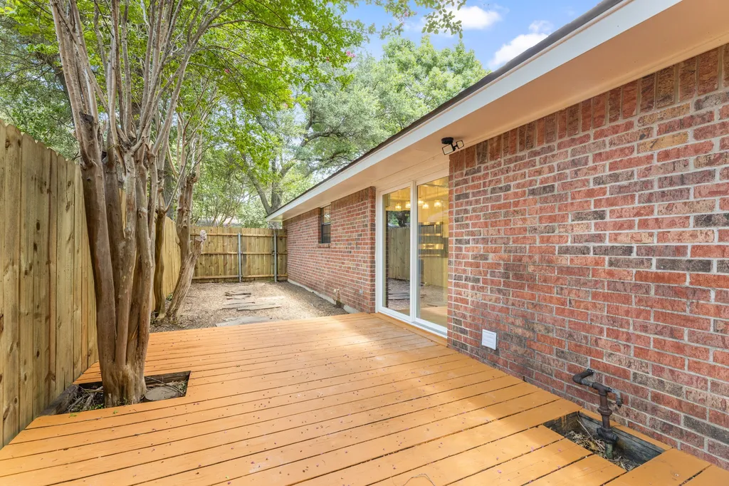 1202 Fawn Ridge Drive Duncanville TX 75137