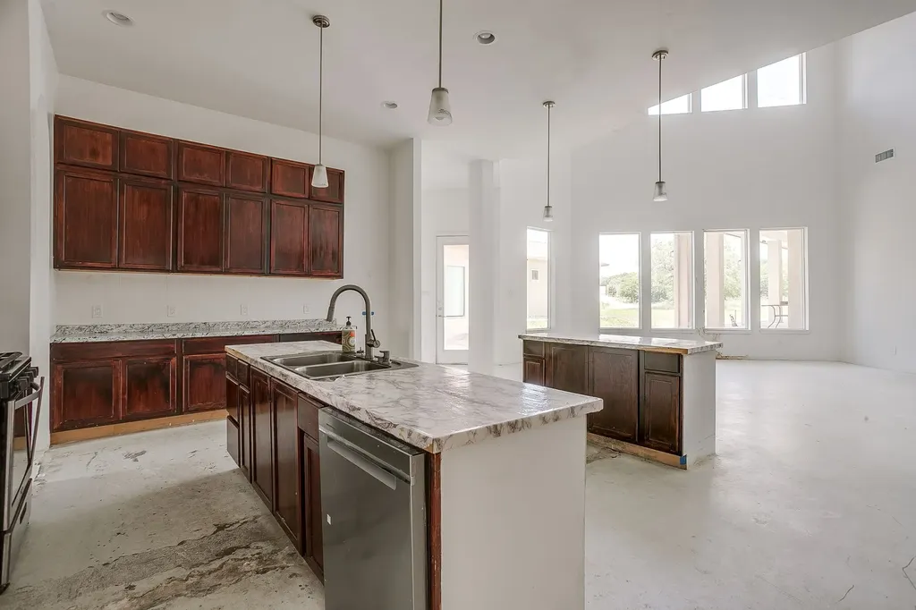 3124 Koscher Drive Grand Prairie TX 75104