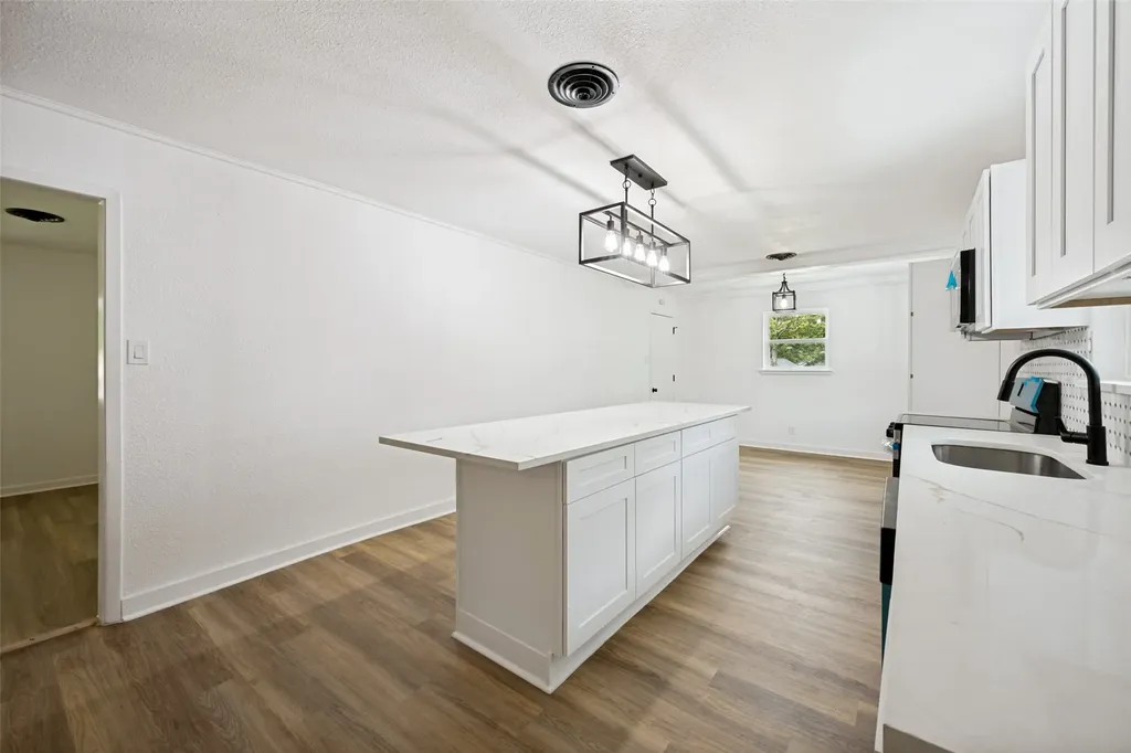 1112 Karla Drive Hurst TX 76053