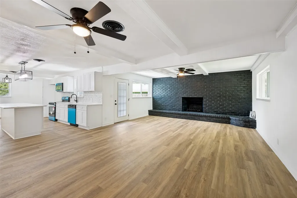1112 Karla Drive Hurst TX 76053
