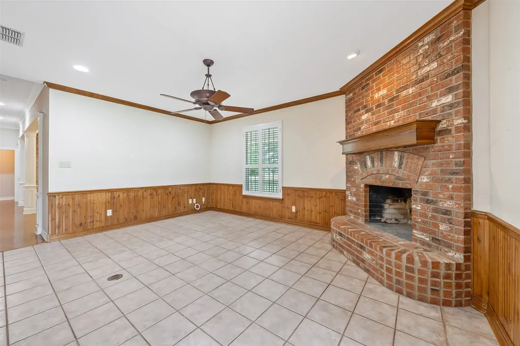 20388 County Road 150 Flint TX 75762