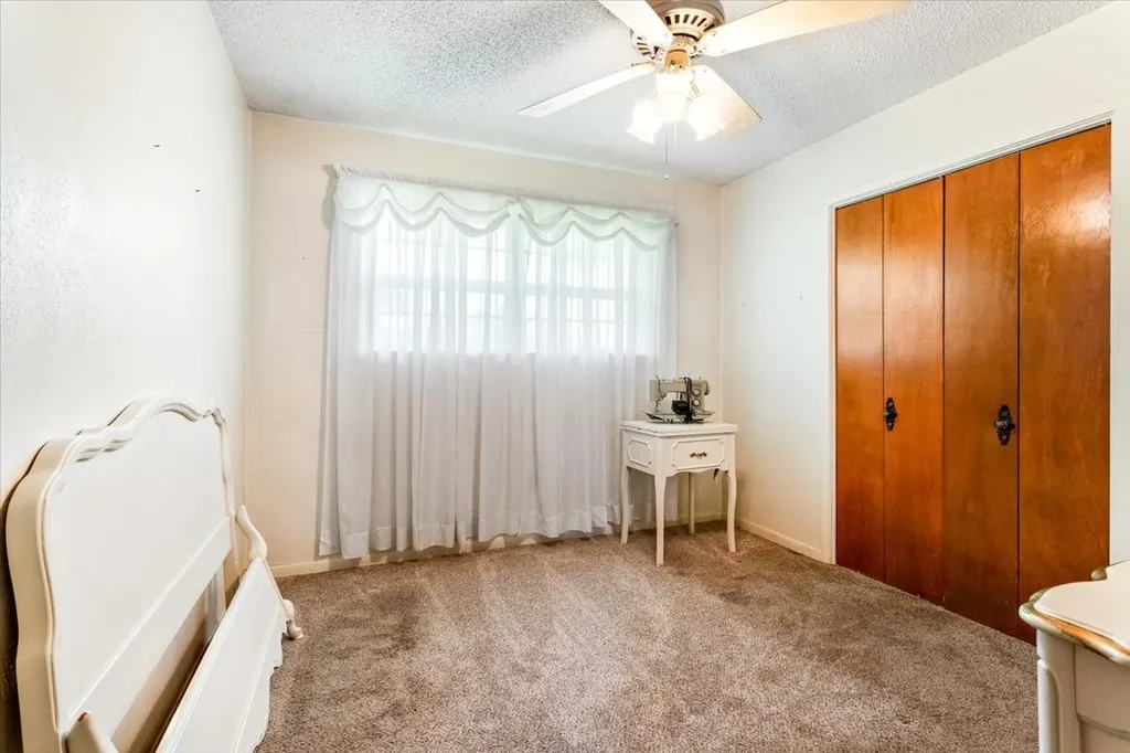 3472 Desvoignes Road Denison TX 75021